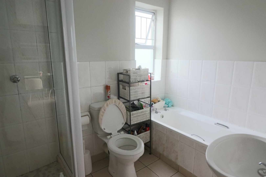 2 Bedroom Property for Sale in Parklands Western Cape